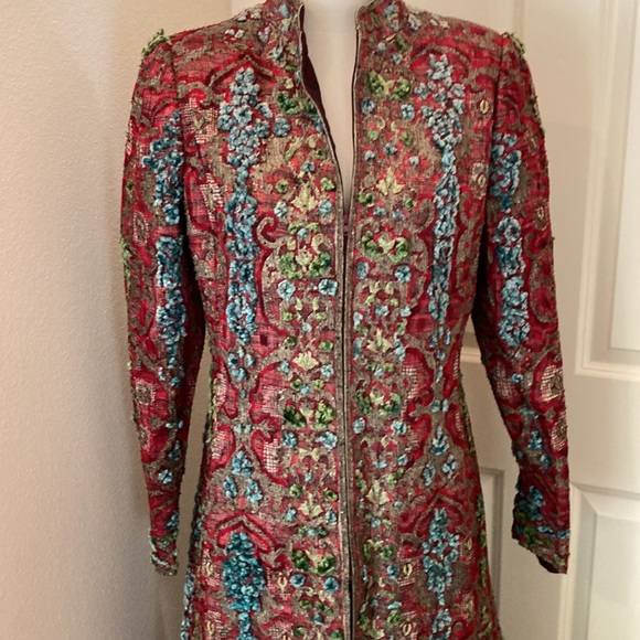 Gorgeous coat by Oscar de la Renta a collection piece - Picture 4 of 12